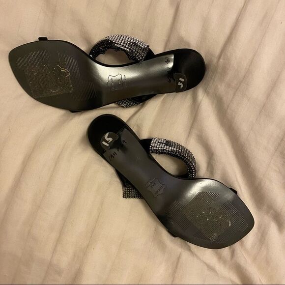 Stuart Weitzman Black Strappy Sparkly Glitter Strap Strappy Kitten Heels - Picture 7 of 7